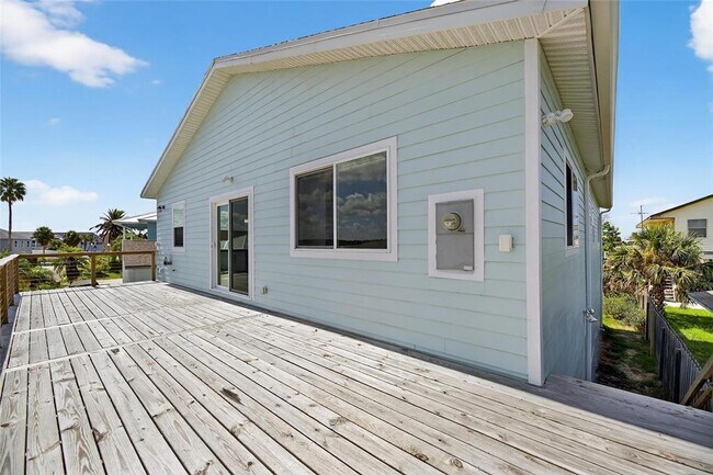 Building Photo - 775 182nd Ave E