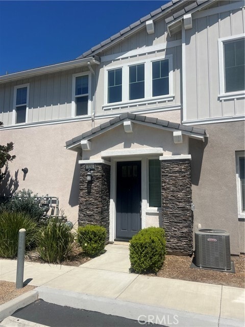 Building Photo - 16502 Casa Grande Ave