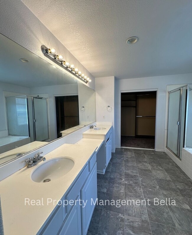 Building Photo - Charming Perris Hideaway: Spacious 3-Bedro...