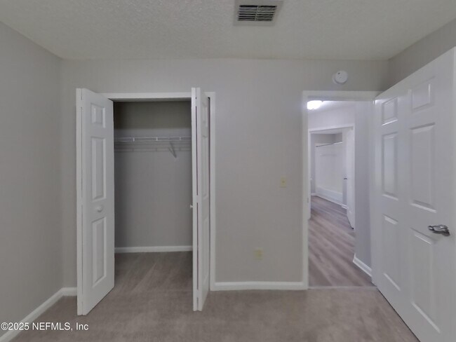 Building Photo - 2024 Farm Way