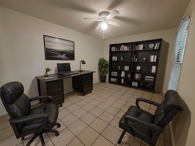 Building Photo - 4910 Arborlawn Dr