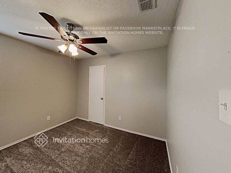 Building Photo - 4837 Waterford Dr
