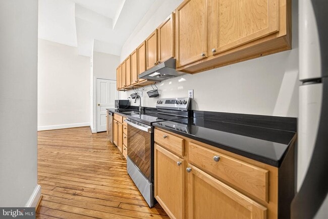 Building Photo - 1213 12th St NW