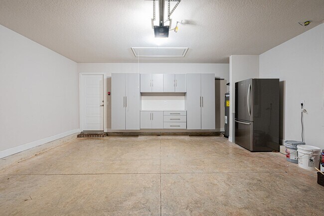 Building Photo - Beautiful 4-Bedroom Home in Palm Coast – B...