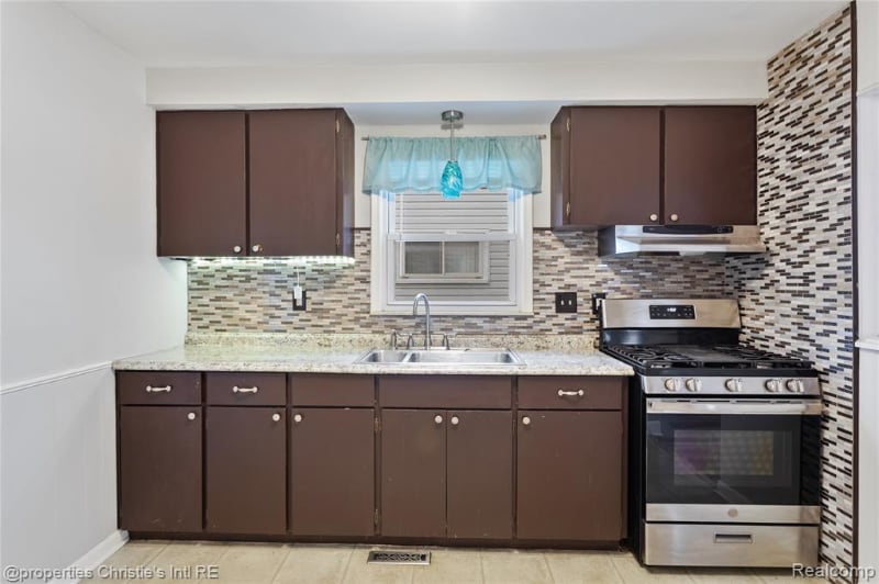 Building Photo - 6027 Wilmer St