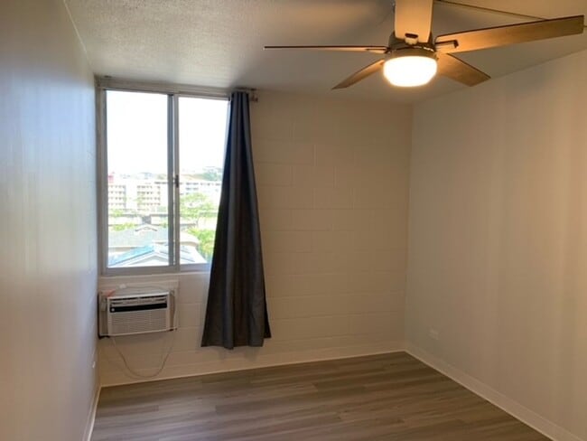Building Photo - Salt Lake Area - Lakeside West building - 1 bedroom, 1 bath unit w/1 parking - Avail now