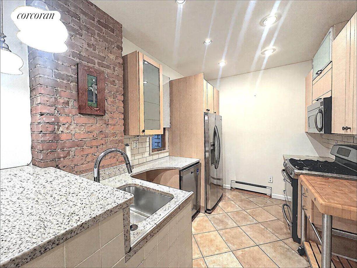 Building Photo - 81 Park Terrace W