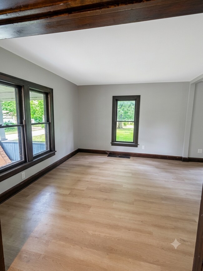 Building Photo - 4028 Harper Ave