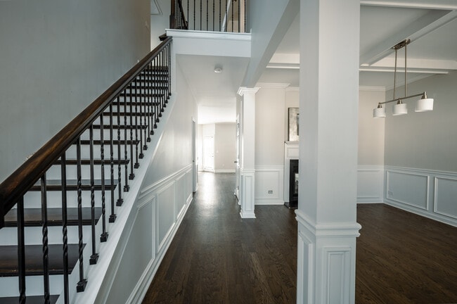 Building Photo - 7445 Absinth Dr