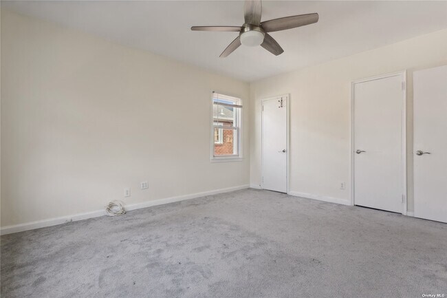 Building Photo - 349 E Market St