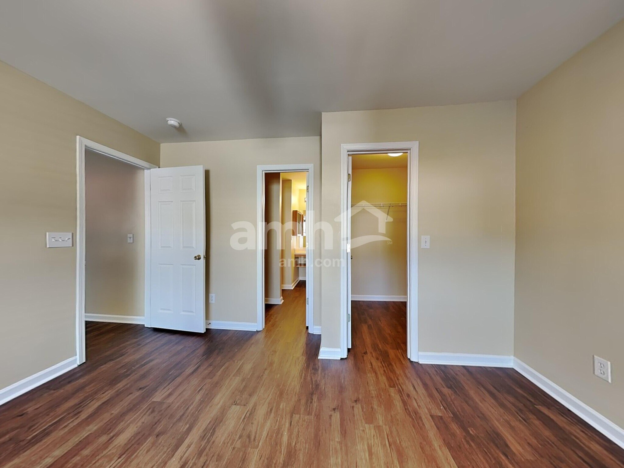 Building Photo - 144 Worcester Ln