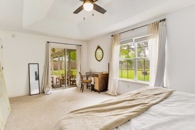 Building Photo - Available first week of May!