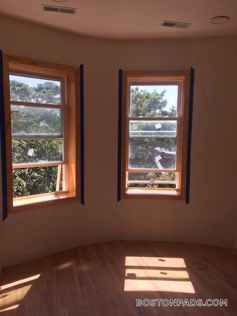 Building Photo - 20 Winthrop St