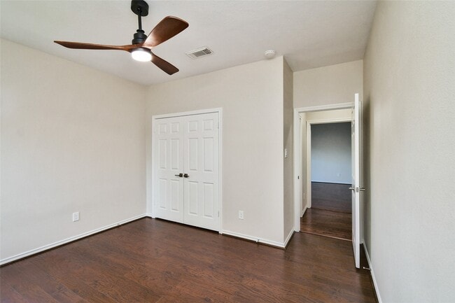 Building Photo - 1506 Forest Home Dr