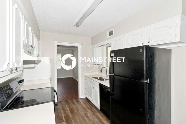 Building Photo - 3 Bedroom Pet-Friendly Home in Bartlett, TN with Main Street Renewal