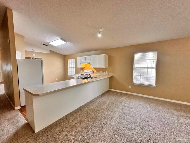 Building Photo - 4856 Genevive Ct