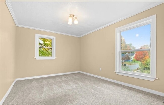 Building Photo - 754 Princeton Ave