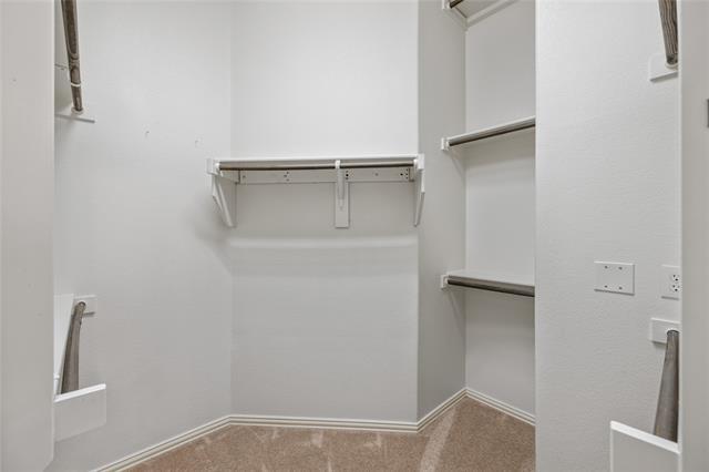 Building Photo - 300 Kelvington Dr