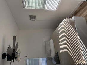 Building Photo - 4037 1/2 National Ave, Upstairs, San Diego, CA 92113