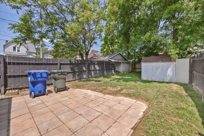 Building Photo - 5385 Reber Pl