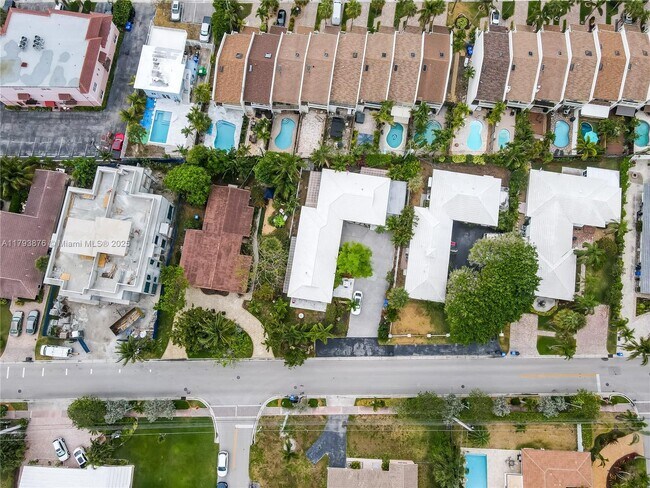 Building Photo - 4512 Sea Grape Dr