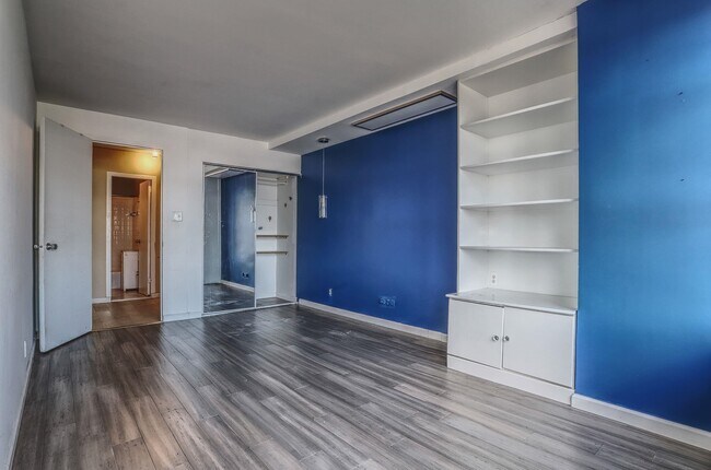 Building Photo - 6050 JFK Blvd E