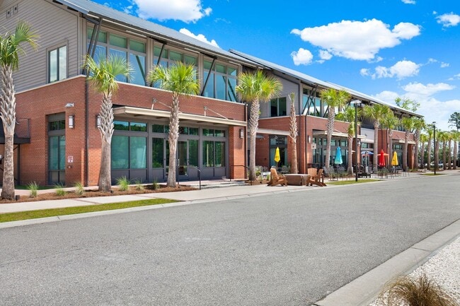 Building Photo - Waterways