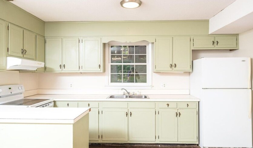 Downstairs kitchen - 304 Umstead Dr