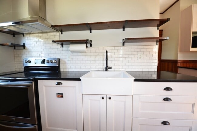 Building Photo - 30 Aldrich Rd