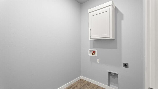 Building Photo - 217 Olde Ml Ct