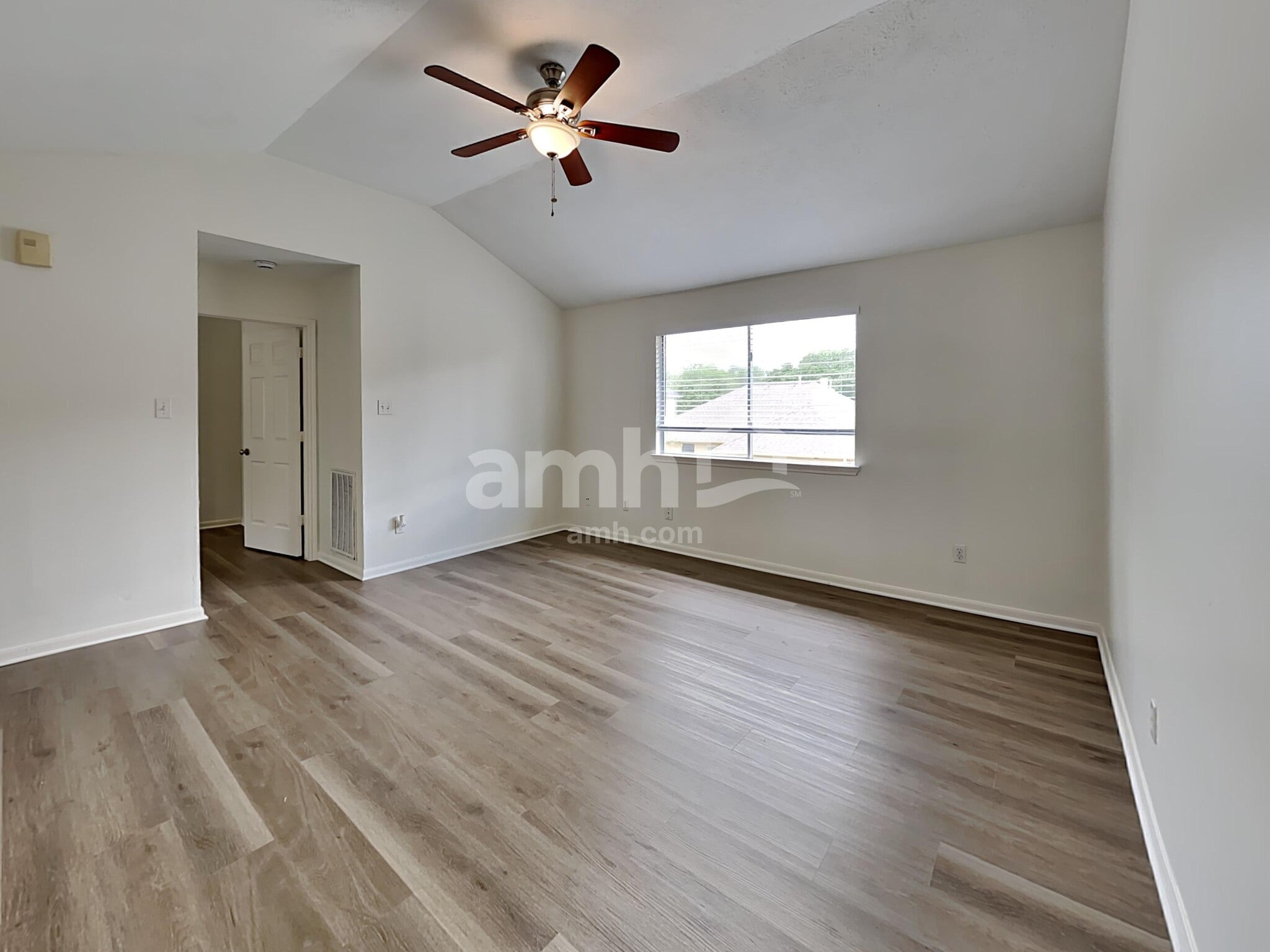 Building Photo - 19402 Misty Cove Dr