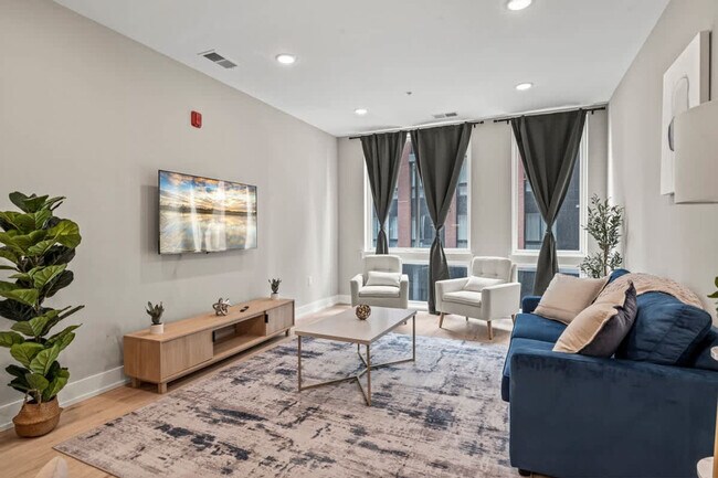 Building Photo - 916 N Delaware Ave