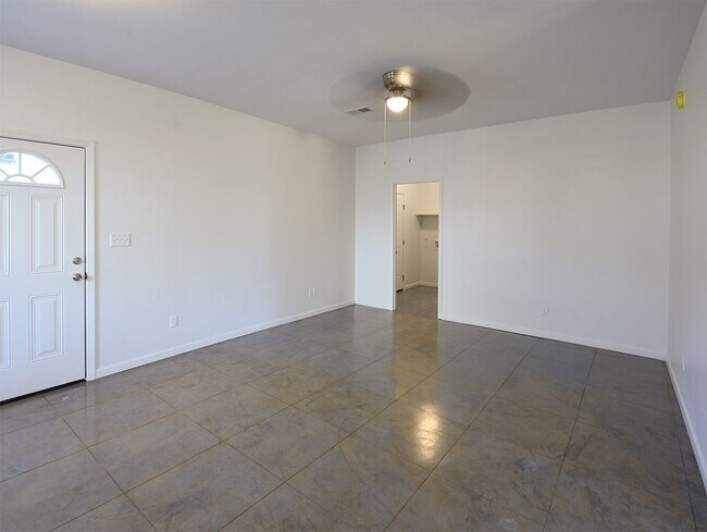 Building Photo - Built in 2019. 4 beds, 2.5 bath home with ...