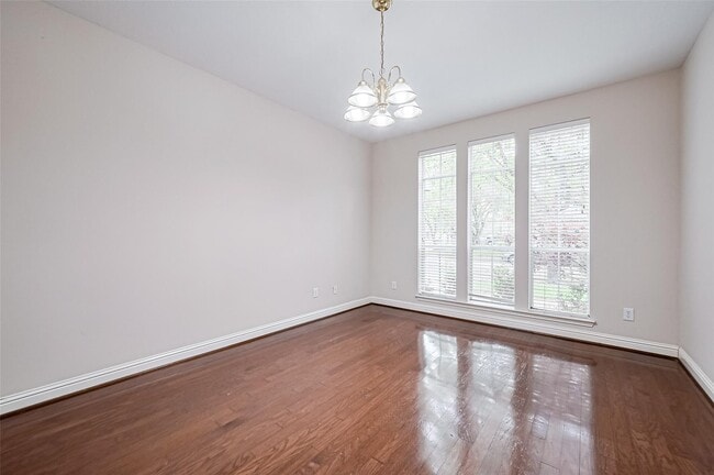 Building Photo - 5547 Cranston Ct