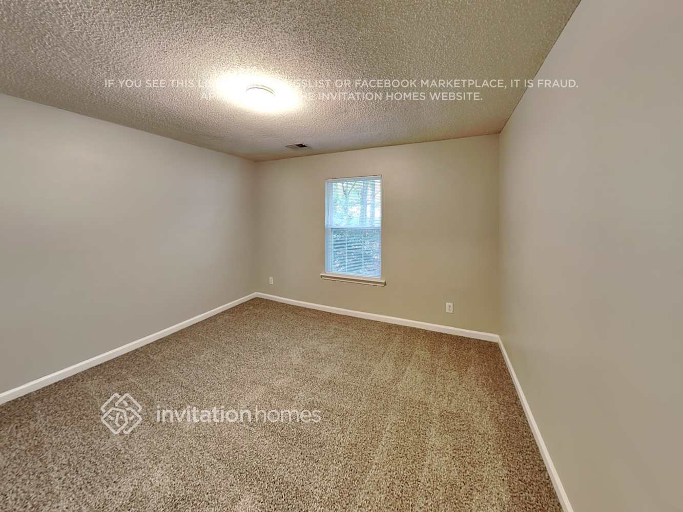 Building Photo - 10020 Little Creek Rd