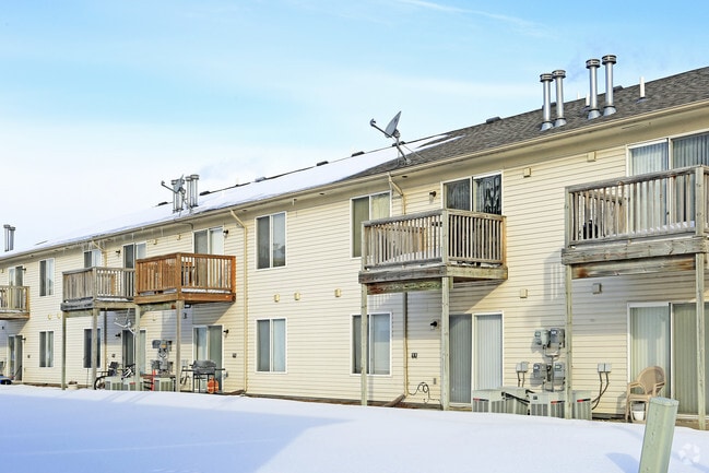 Building Photo - Wedgewood Village