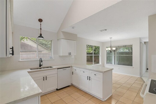 Building Photo - 4807 Shadowdale Dr