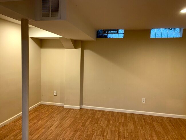 Building Photo - 29252 Autumn Ridge