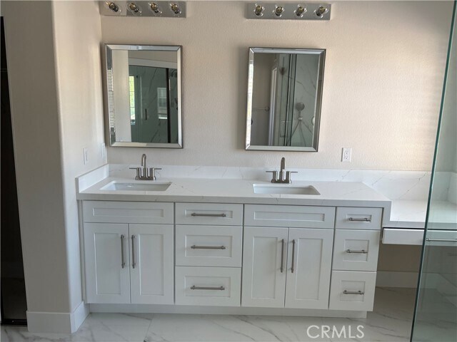 Building Photo - 10 Mira Mesa