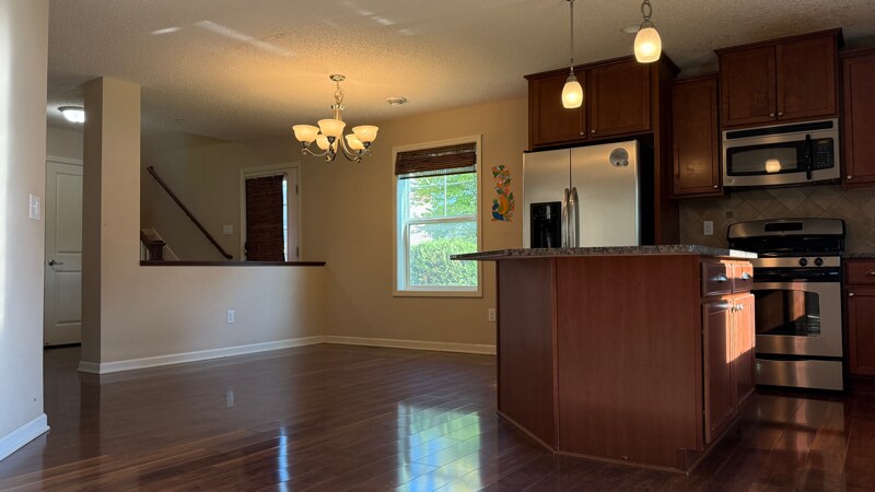 Building Photo - 15726 60th Ave N