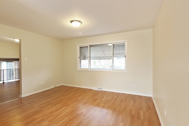 Building Photo - 422 N Arizona Ave