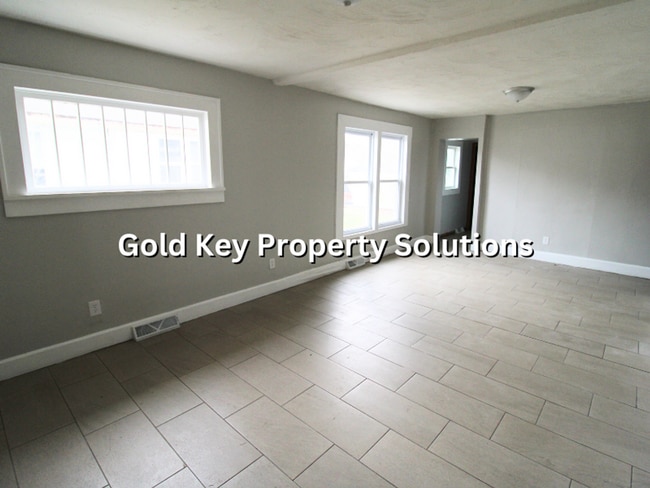 Building Photo - 3 BR 1 BA House Near Ascension Hospital (NO SECTION 8)