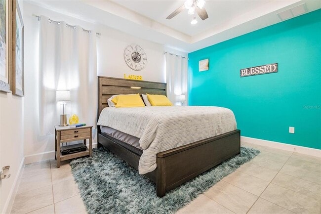 Building Photo - 5547 Del Coronado Dr