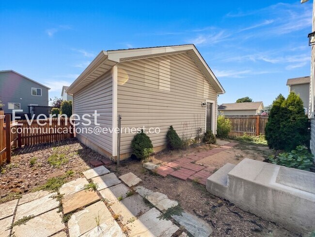 Building Photo - PROMO: Get 1 Month FREE when you sign a 2-Year Lease!/3 bed/2 bath Spacious Home with Modern Amen...