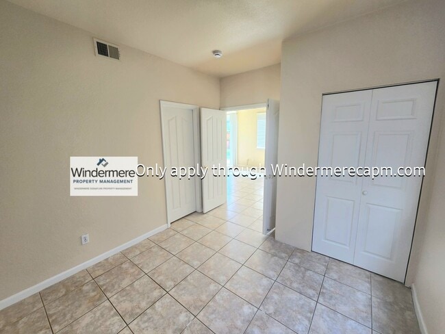 Building Photo - Gorgeous Home in Natomas!