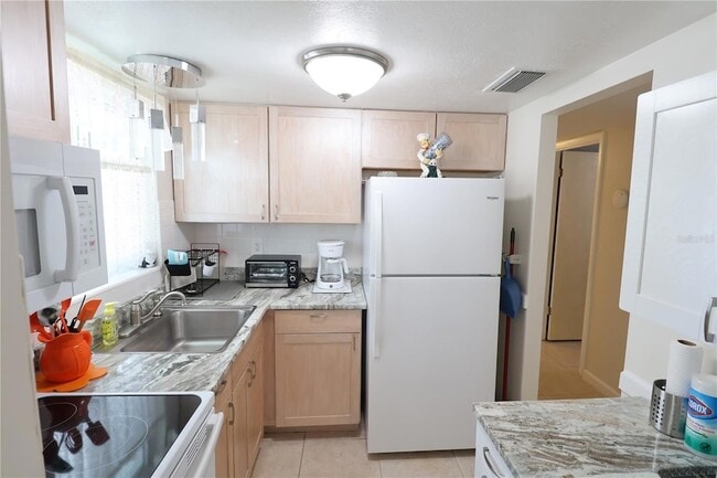 Building Photo - 1807 Restful Dr