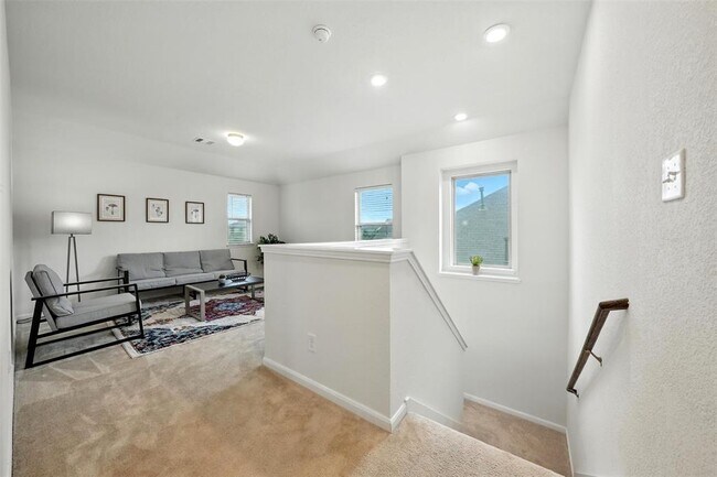Building Photo - 15410 Rosehill Summit Ln