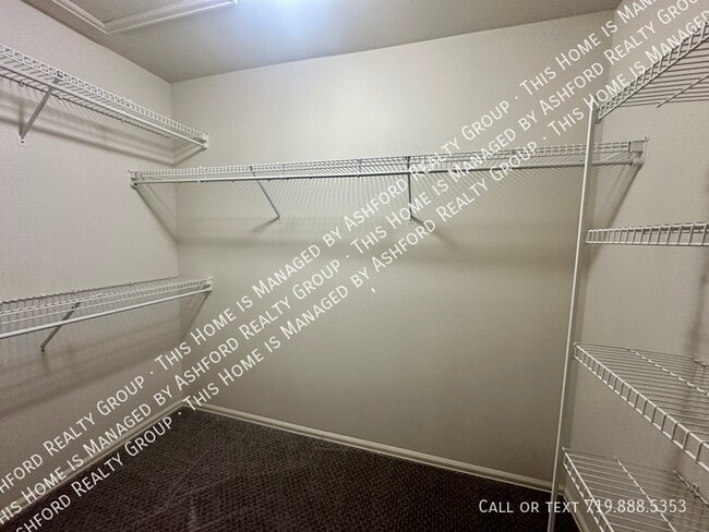 Building Photo - 1266 Mt Estes Dr