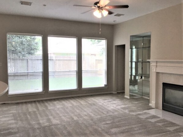 Building Photo - 4715 Meadows Edge Ln