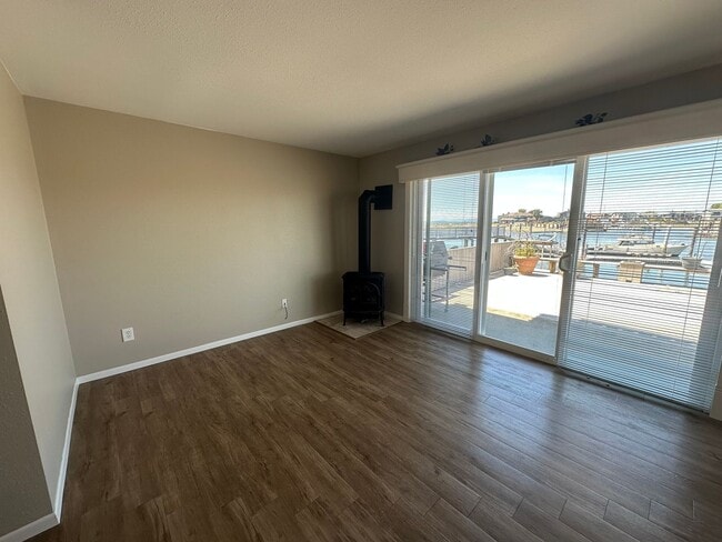 Building Photo - 4038 Mayne Ln